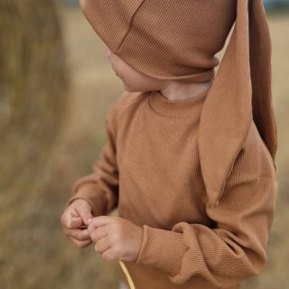 A žebrovaný set můžete doplnit čepicí s oušky 😍 Je totiž sladká a zároveň dost cool 💯👌 #suchedupky #provaselasky...